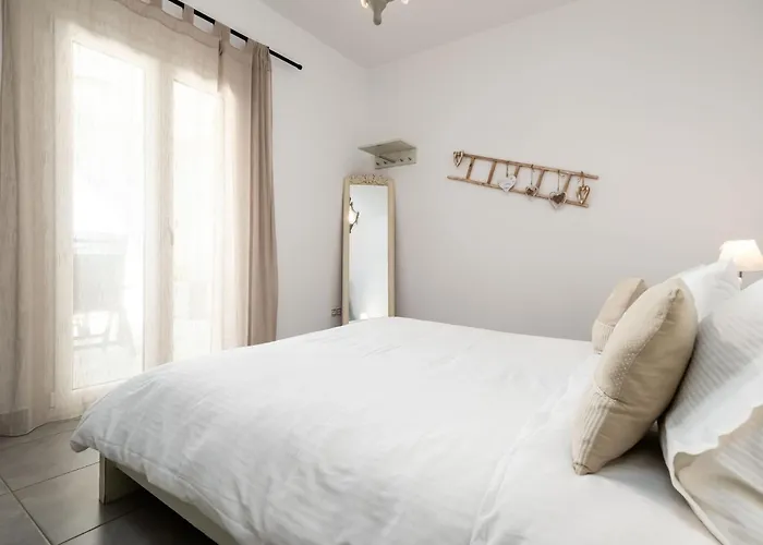 Azzurro Bianco * باروس