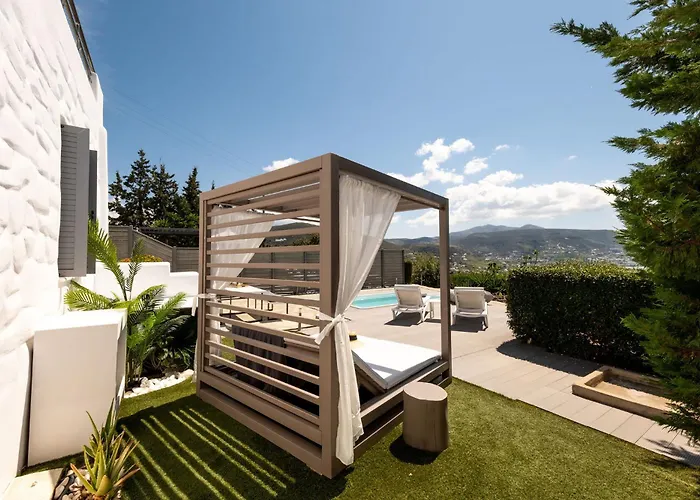 Azzurro Bianco شقة