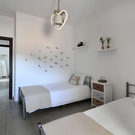 Azzurro Bianco Apartment *