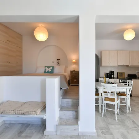 Azzurro Bianco Suites Páros