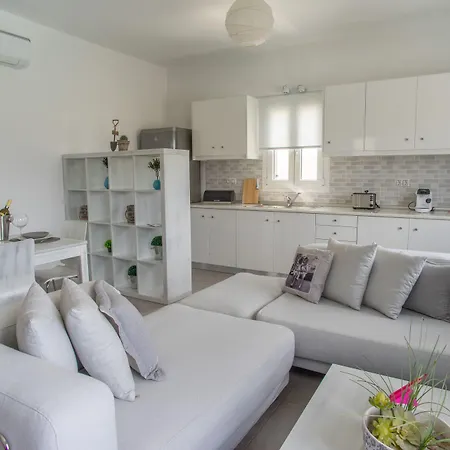 Azzurro Bianco Apartment *